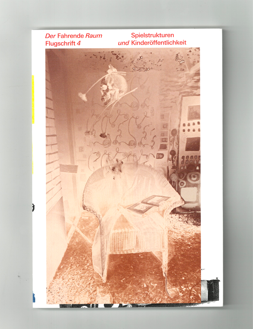 Cover: Blaues, wolkig-texturiertes Feld mit Titel „Formloses“ in Weiß.